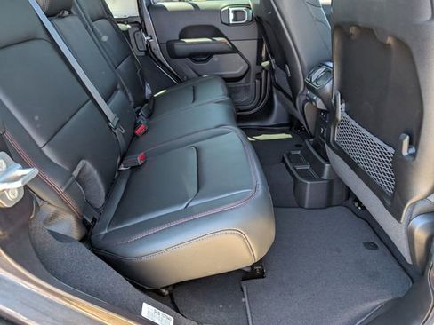 New 2026 Jeep Wrangler Unlimited Rubicon AWD/4WD image 28