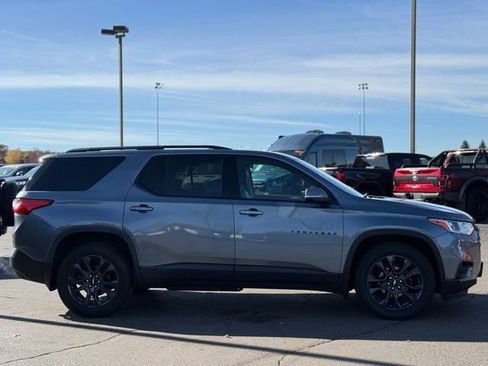 Used 2021 Chevrolet Traverse RS image 41
