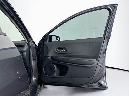 Used 2020 Honda HR-V LX image 30