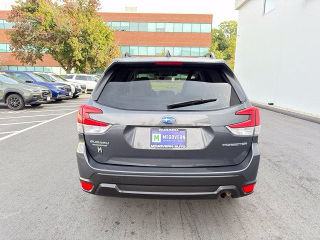 Used 2024 Subaru Forester Premium AWD/4WD image 7