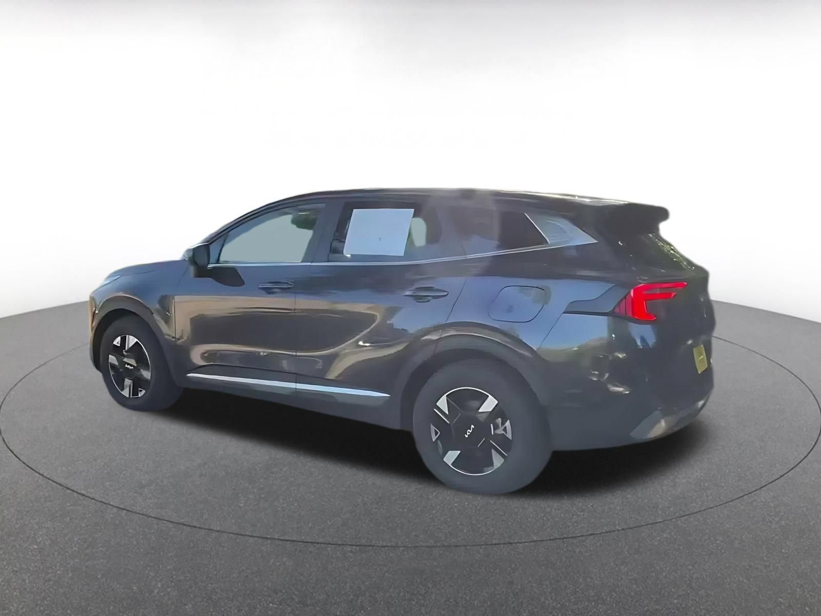 Used 2026 Kia Sportage LX FWD image 9