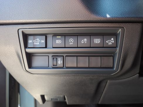 Certified 2025 Toyota Tundra SR5 w/ SR5 Convenience Package image 35