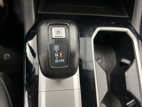 Used 2025 Mitsubishi Outlander SE FWD image 59