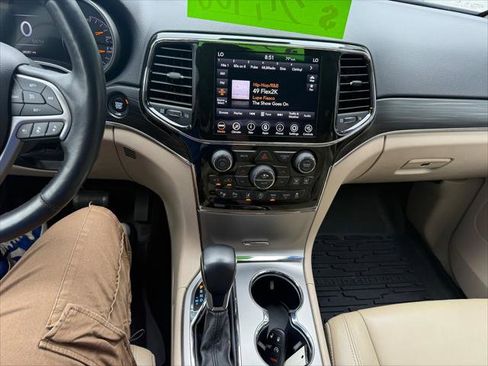 Certified 2021 Jeep Grand Cherokee Limited AWD/4WD image 16