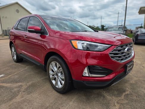 Used 2023 Ford Edge Titanium AWD/4WD image 3