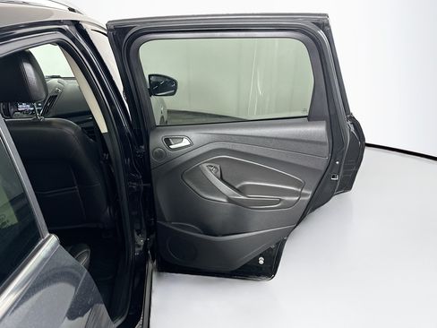 Used 2013 Ford Escape Titanium FWD image 30