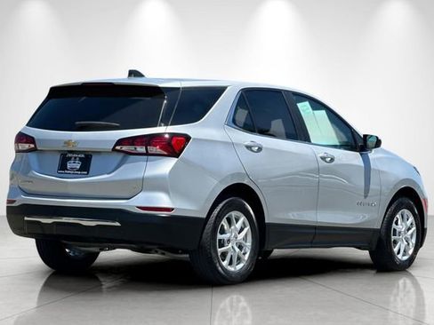 Used 2022 Chevrolet Equinox LT FWD image 4