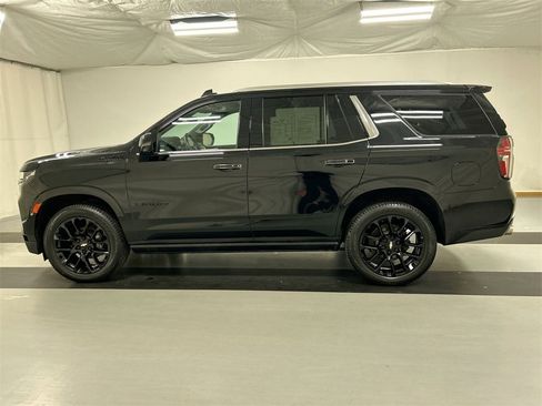 Used 2023 Chevrolet Tahoe High Country w/ LPO, Illumination Package image 7