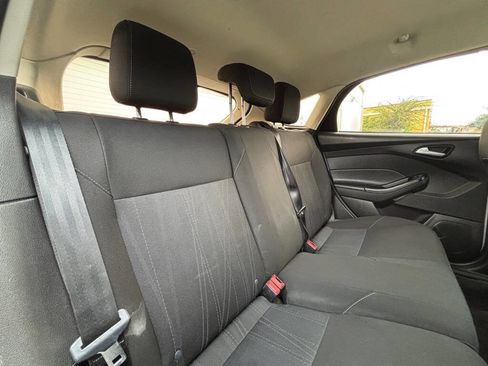 Used 2017 Ford Focus SE image 19