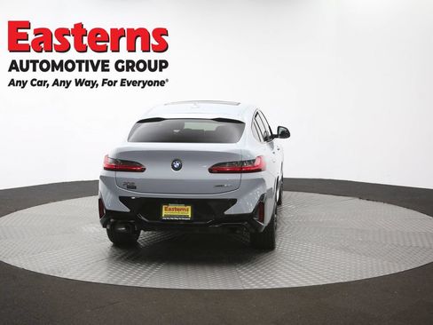 Used 2023 BMW X4 xDrive30i w/ M Sport Package AWD/4WD image 40