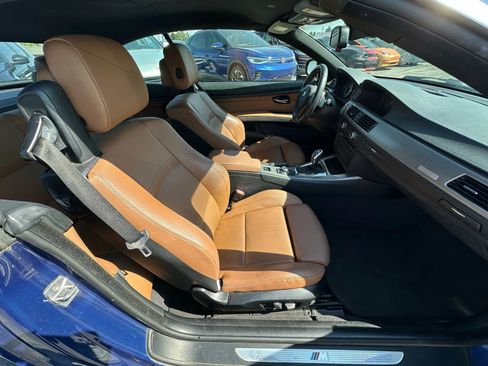 Used 2011 BMW 335is Convertible image 22