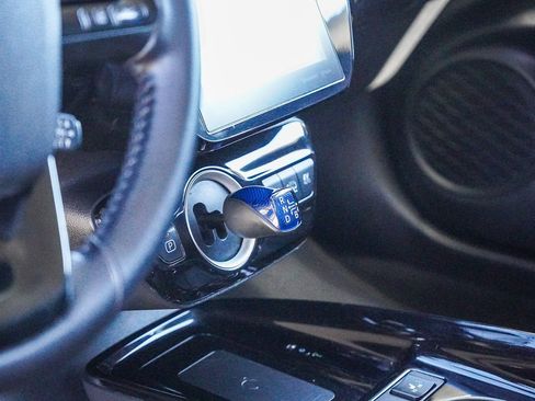 Used 2021 Toyota Prius Prime XLE w/ Carpet Mat Package (TMS) image 22