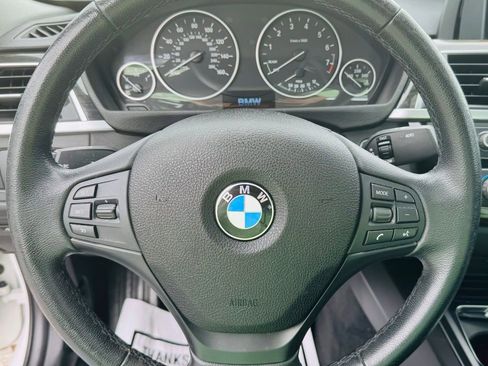 Used 2018 BMW 320i Sedan w/ Convenience Package RWD image 11