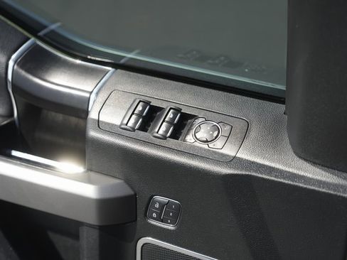 Used 2018 Ford F150 Platinum w/ Equipment Group 701A Luxury image 29