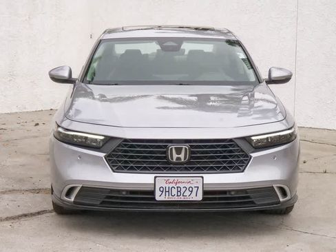 Used 2023 Honda Accord Touring image 2