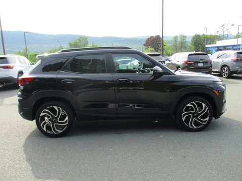 Certified 2024 Chevrolet TrailBlazer RS w/ Convenience Package AWD/4WD image 4
