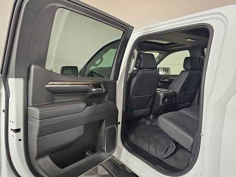 Used 2023 Chevrolet Silverado 1500 RST w/ Convenience Package II AWD/4WD image 20