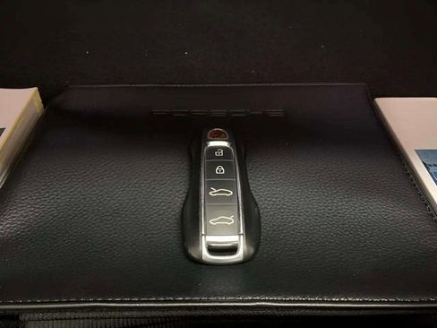 Used 2021 Porsche Taycan RWD image 30