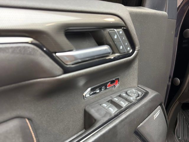 Used 2023 GMC Sierra 1500 AT4 w/ AT4 Premium Package AWD/4WD image 23