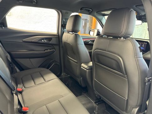 Used 2025 Chevrolet TrailBlazer RS AWD/4WD image 42