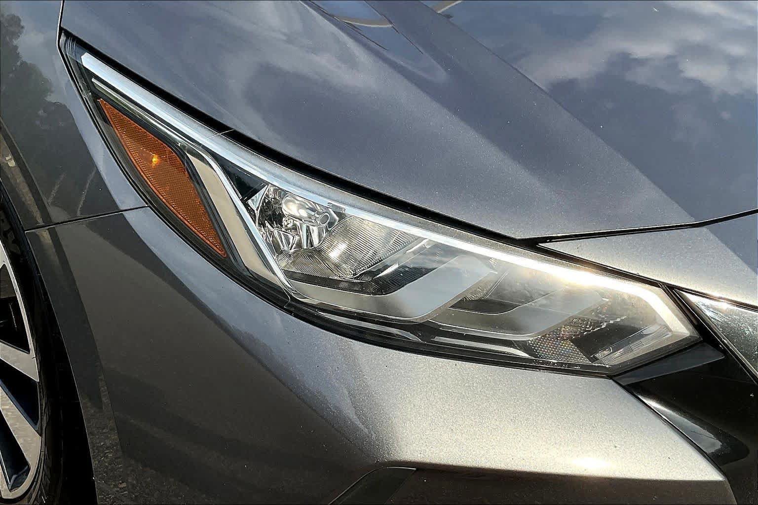 Used 2021 Nissan Sentra SV w/ SV Premium Package FWD image 28