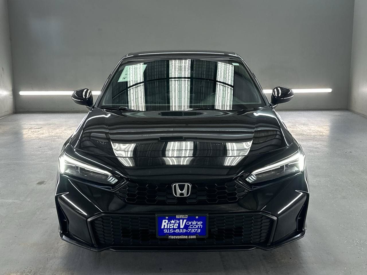 Used 2025 Honda Civic Sport image 2