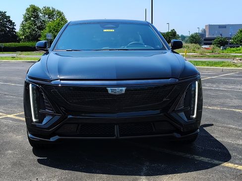 New 2026 Cadillac Lyriq V w/ LPO, Floor Liner Package image 43