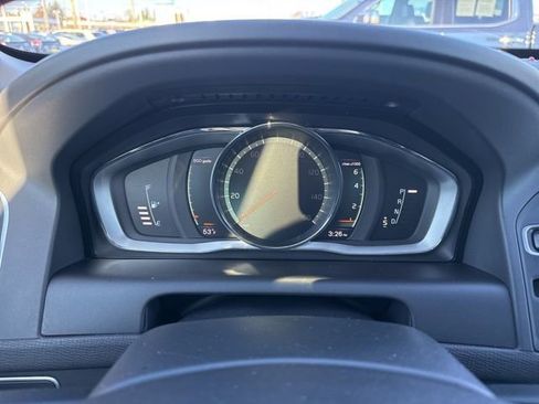 Used 2017 Volvo XC60 T6 Dynamic w/ Preferred Option Package image 14