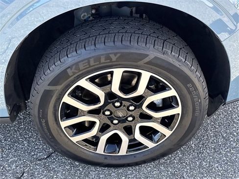 Used 2022 Ford Maverick Lariat w/ Lariat Luxury Package image 13