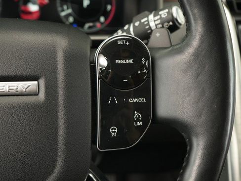 Used 2019 Land Rover Discovery HSE AWD/4WD image 36