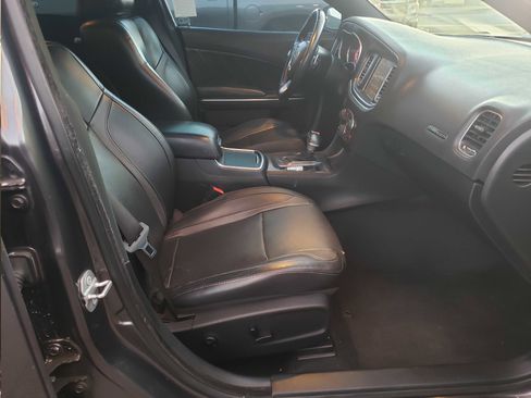 Used 2015 Dodge Charger R/T w/ Plus Group image 9