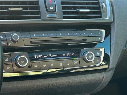 Used 2016 BMW M235i Coupe image 13