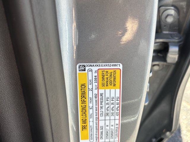 Used 2024 Chevrolet Equinox LT FWD image 32
