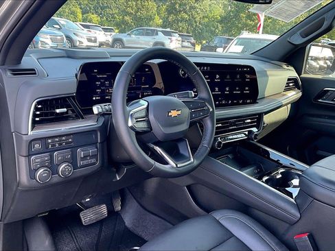 Used 2026 Chevrolet Tahoe LT w/ Comfort Package AWD/4WD image 12