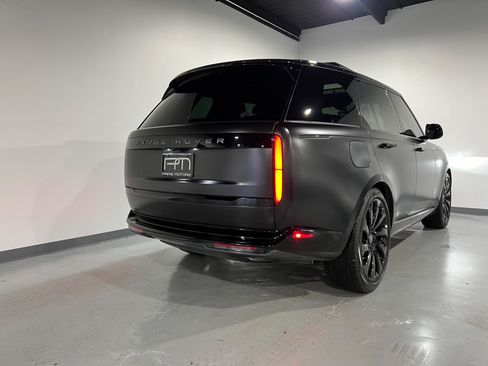 Used 2023 Land Rover Range Rover SE AWD/4WD image 14