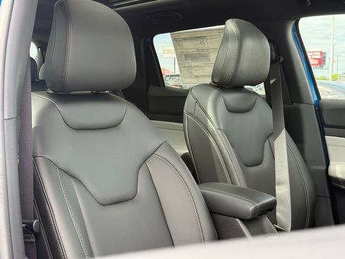 New 2026 Jeep Compass Limited AWD/4WD image 42