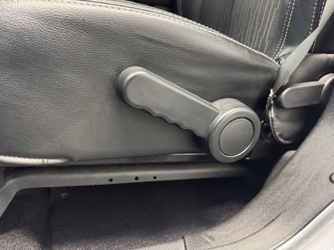 Used 2014 Jeep Wrangler Unlimited Freedom Edition image 13