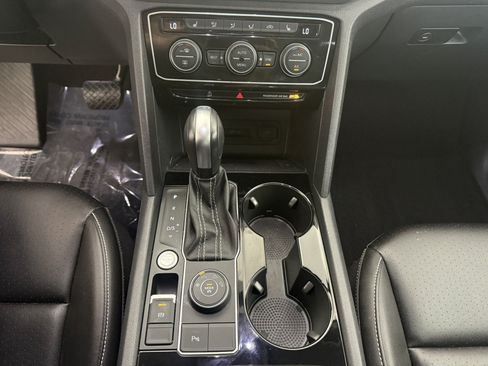 Used 2023 Volkswagen Atlas SE w/ Panoramic Sunroof Package AWD/4WD image 23
