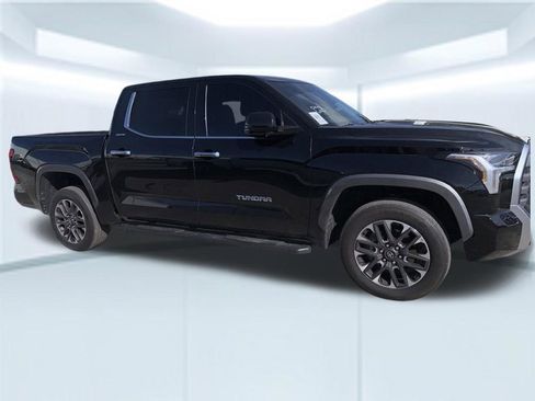 Used 2025 Toyota Tundra Limited image 8