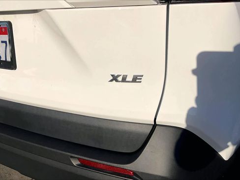 Used 2023 Toyota RAV4 XLE image 10