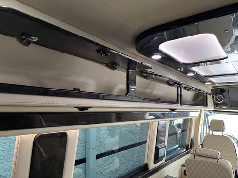 Used 2020 Mercedes-Benz Sprinter 3500 image 50