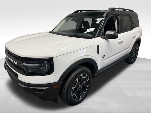 Used 2024 Ford Bronco Sport Outer Banks image 1