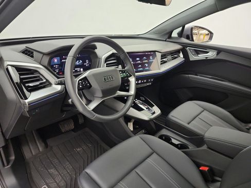 Used 2025 Audi Q4 e-tron Premium Plus RWD image 10