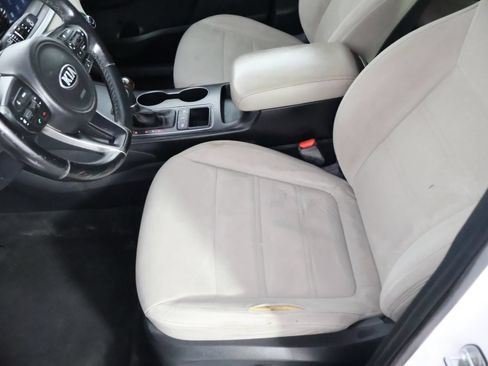 Used 2017 Kia Sorento AWD w/ LX Convenience Package image 24