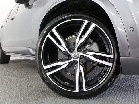 Used 2016 Volvo XC90 T6 R-Design w/ Protection Package Plus AWD/4WD image 19