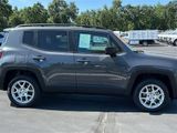 Used 2022 Jeep Renegade Latitude w/ Convenience Group image 3