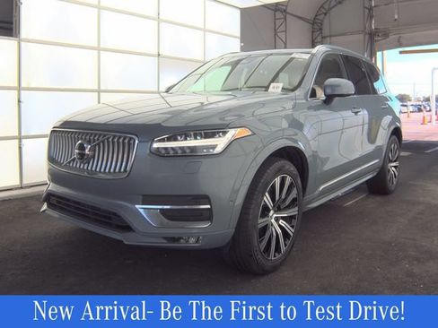 Used 2023 Volvo XC90 B5 Plus w/ Protection Package Premier AWD/4WD image 1