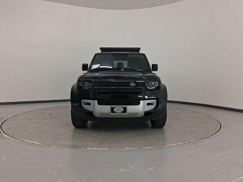 Used 2023 Land Rover Defender 90 S image 6