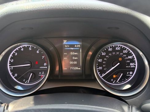 Used 2020 Toyota Camry SE image 14