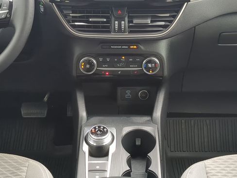 Certified 2021 Ford Escape SE w/ Cold Weather Package image 18